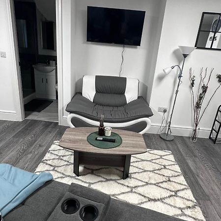 Stunning 2-Flat In Leicester! מראה חיצוני תמונה